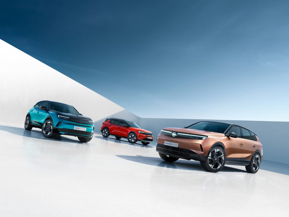 Opel Mokka, Frontera und Grandland in leicht schräger Ansicht